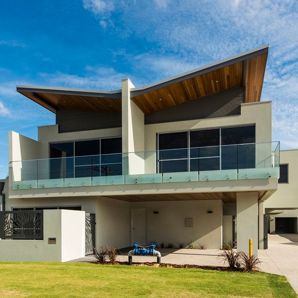 Premier One gallery image